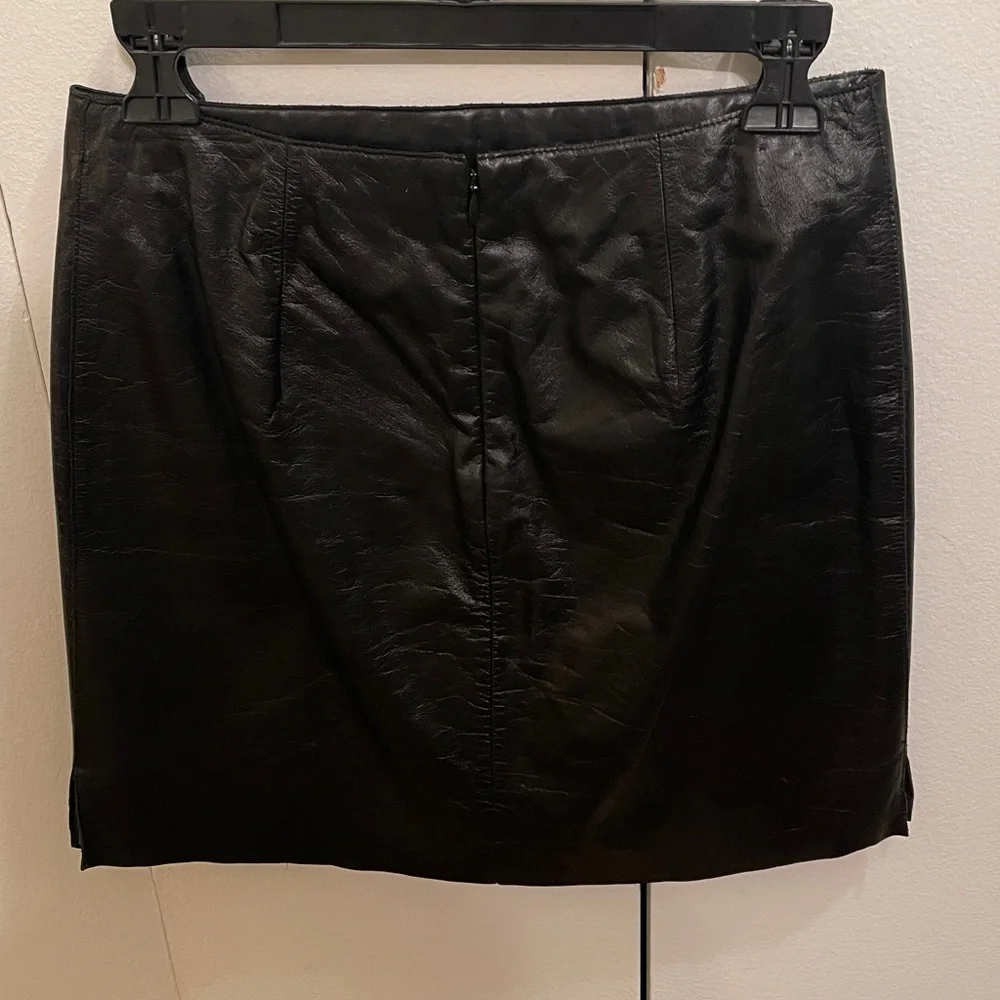 Kenneth Cole Black Leather Pencil Skirt